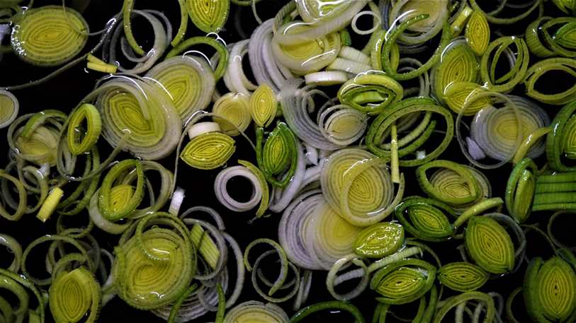 'Bacalhau da Amazônia': aprenda a preparar o pirarucu seco, técnica tradicional usada por ribeirinhos